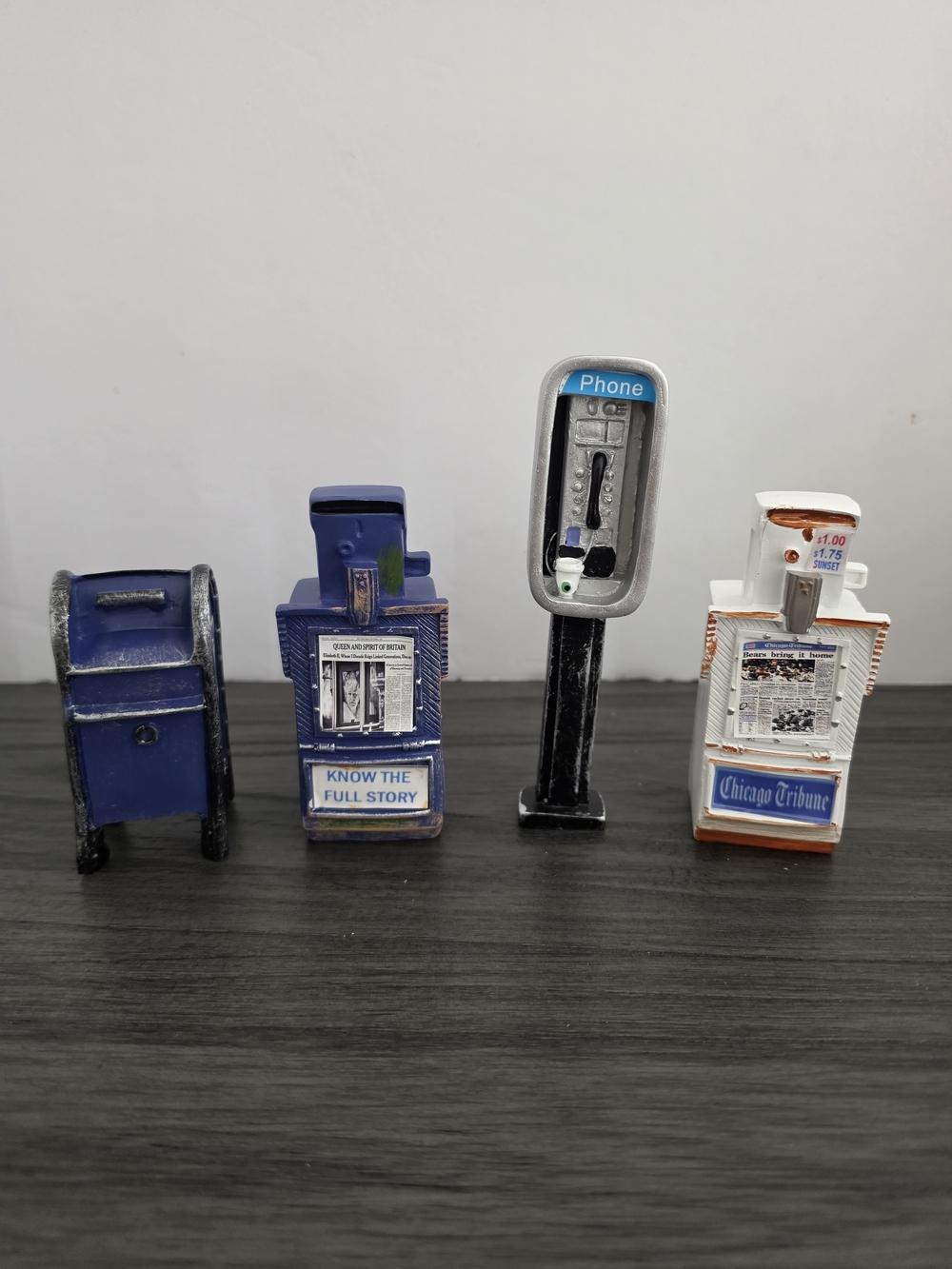 Miniature Urban Newsstand and Payphone Décor Set - Blue, Black, White